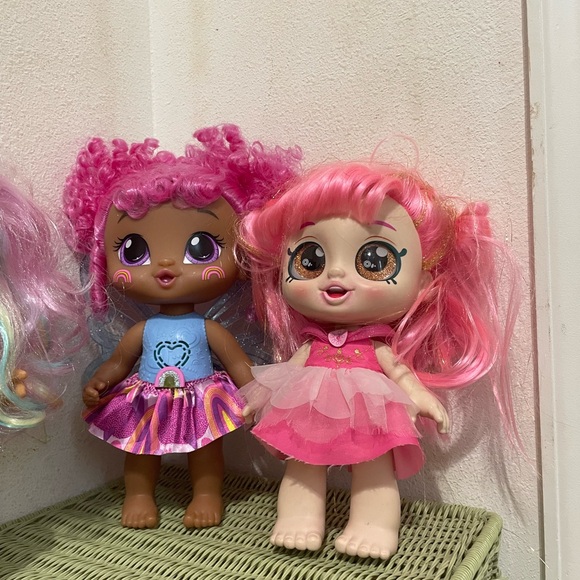 Charming Doll Trio with Pink and Purple Hair - Picture 10 of 10